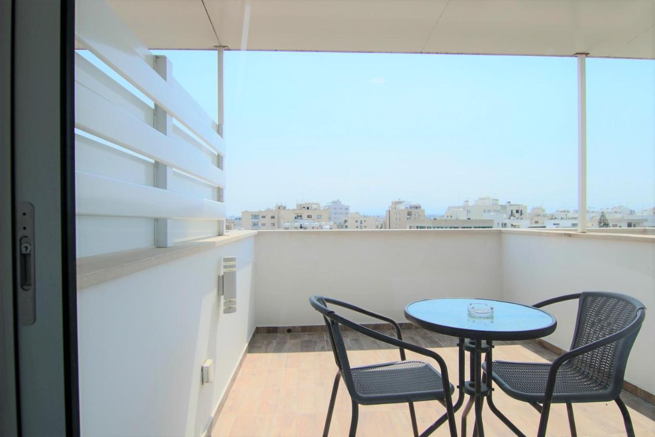 Phaedrus Living: Luxury Suite Nicosia 508 Exterior photo